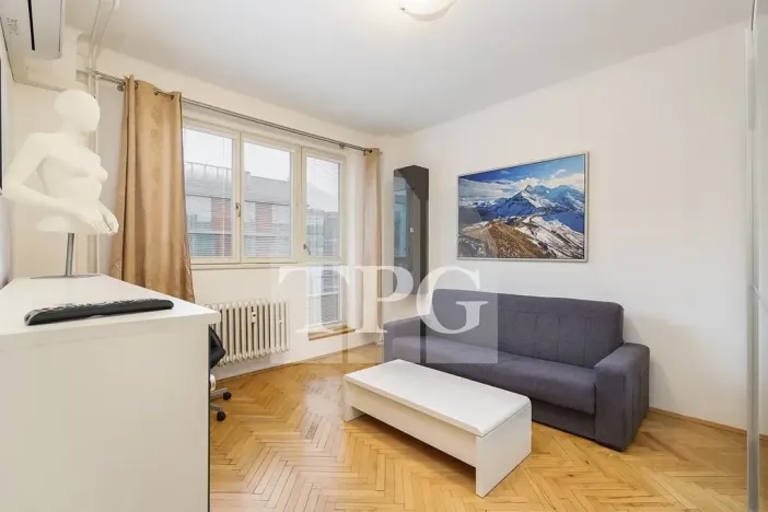 Pronájem bytu 2+1, Praha - Smíchov, Stroupežnického, 48 m2