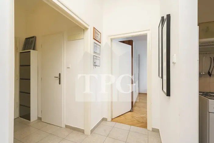 Pronájem bytu 2+1, Praha - Smíchov, Stroupežnického, 48 m2