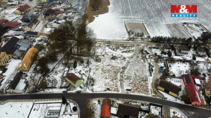 Prodej pozemku pro bydlení, Suchomasty, 1221 m2