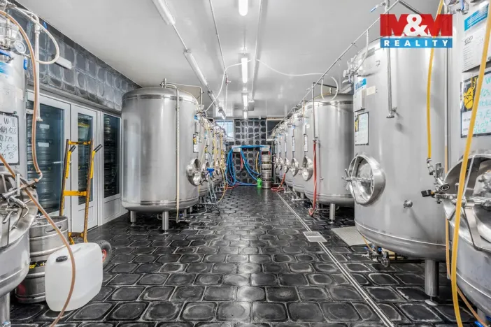 Prodej obchodního prostoru, Kraslice - Tisová, 560 m2