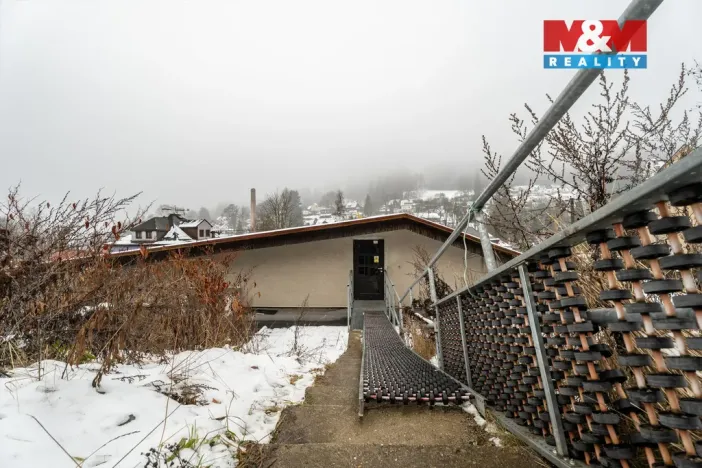 Prodej obchodního prostoru, Kraslice - Tisová, 560 m2