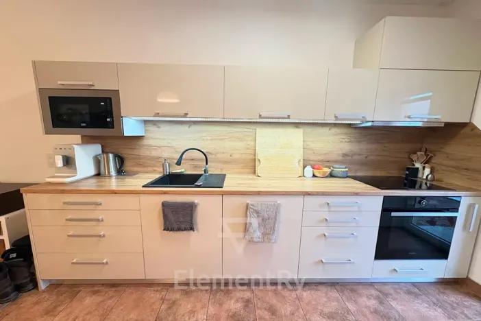 Pronájem bytu 4+kk, Hradec Králové, Mikoláše Alše, 102 m2