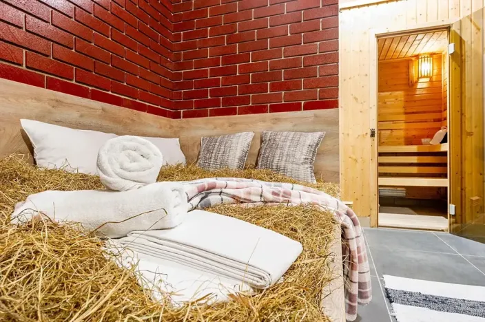 Prodej obchodního prostoru, Praha - Smíchov, Zborovská, 333 m2