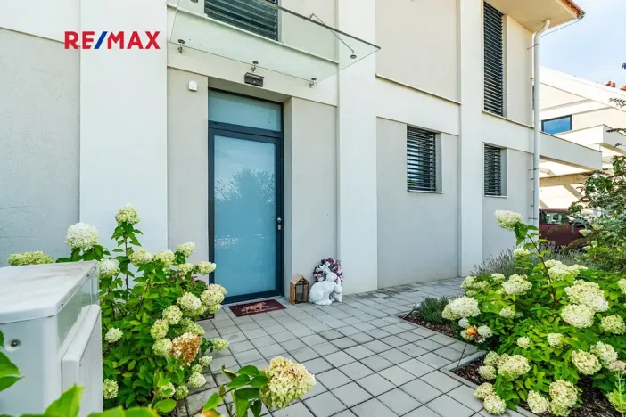 Prodej rodinného domu, Praha - Královice, Pešíkova, 220 m2