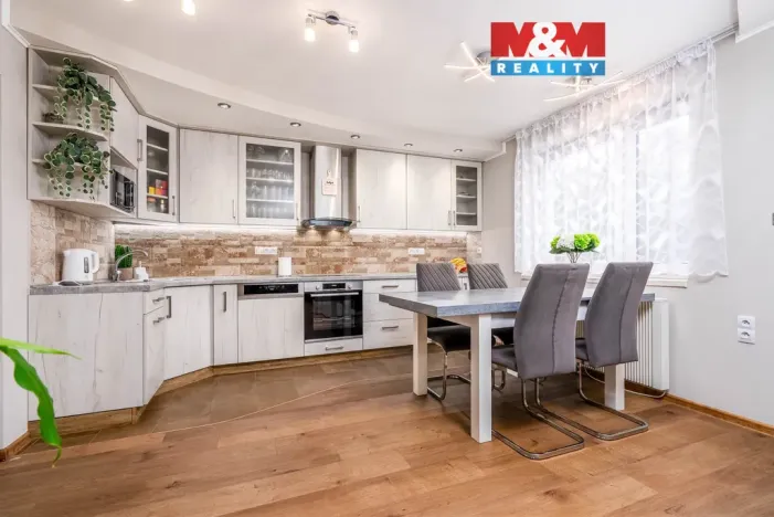 Prodej rodinného domu, Kostomlátky, 5. května, 128 m2