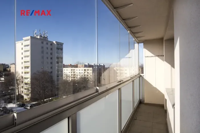 Pronájem bytu 3+1, Praha - Břevnov, Na Petřinách, 63 m2