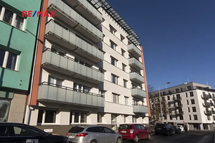 Prodej bytu 3+1, Praha - Nusle, K podjezdu, 60 m2