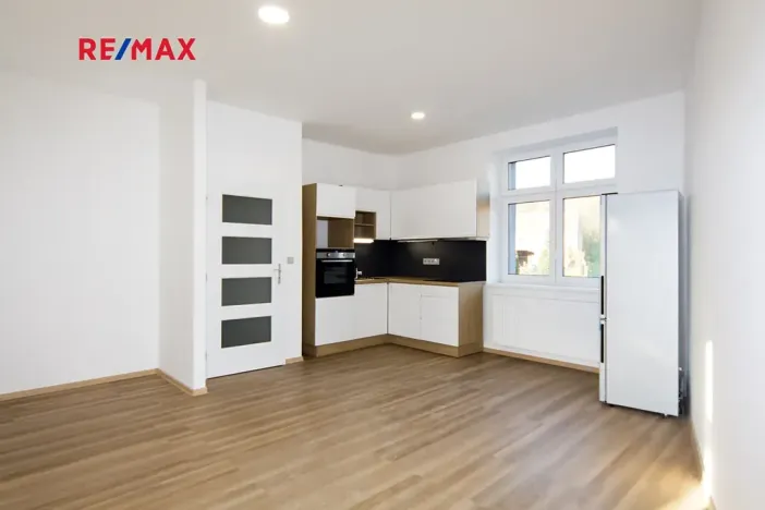 Prodej činžovního domu, Ústí nad Labem, náměstí Prokopa Velikého, 576 m2