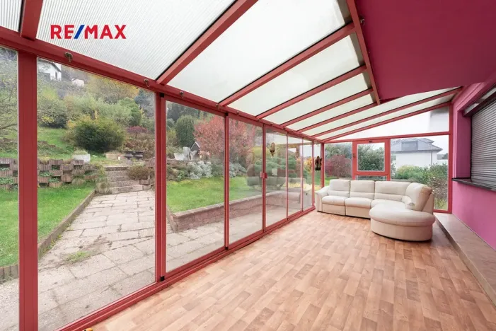 Prodej vily, Měchenice, Hlavní, 330 m2