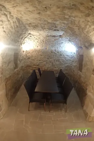 Pronájem restaurace, Mnichovo Hradiště, Masarykovo náměstí, 350 m2