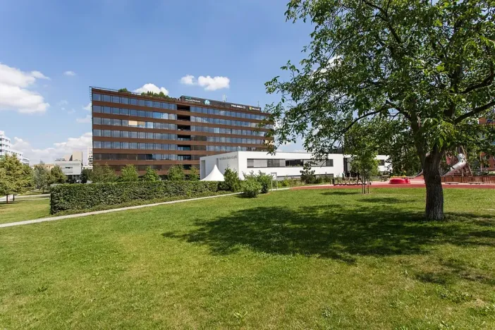 Pronájem kanceláře, Praha - Michle, Za Brumlovkou, 1320 m2