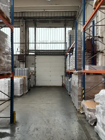 Pronájem skladu, Praha - Kunratice, Dobronická, 750 m2