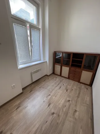 Pronájem bytu 2+1, Praha - Libeň, Novákových, 45 m2