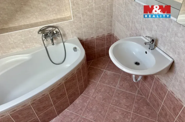 Pronájem bytu 2+kk, Praha - Bubeneč, Terronská, 70 m2