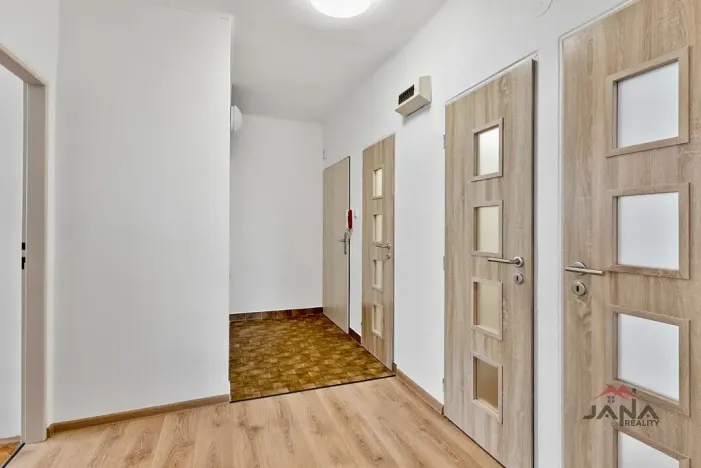 Prodej bytu 3+1, Ohrazenice, 74 m2