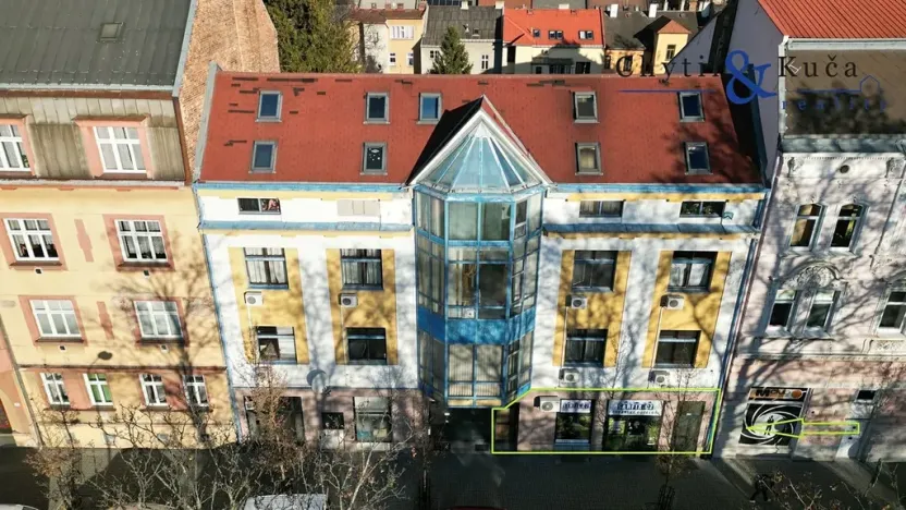 Pronájem obchodního prostoru, Přerov, nám. Svobody, 105 m2