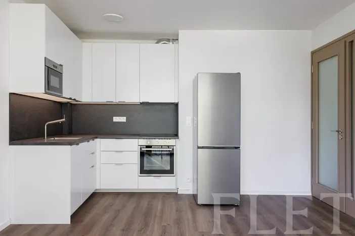 Pronájem bytu 2+kk, Praha - Žižkov, V domově, 50 m2