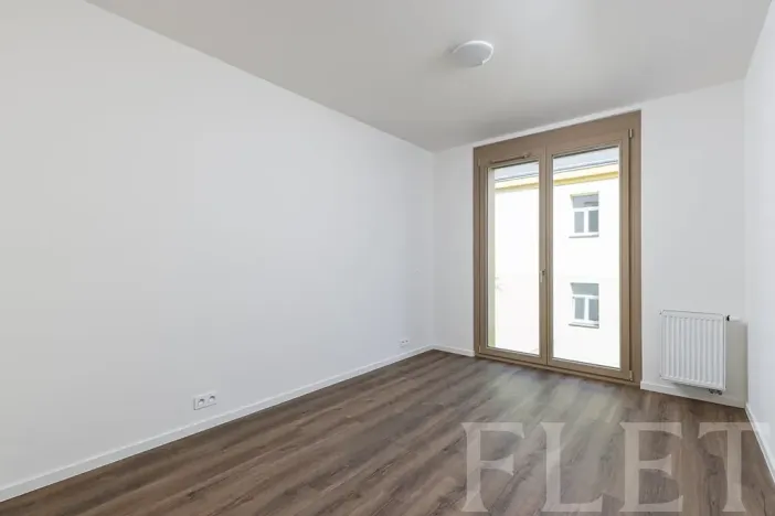 Pronájem bytu 2+kk, Praha - Žižkov, V domově, 50 m2