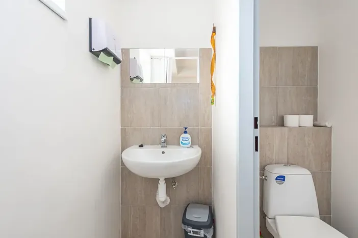 Prodej obchodního prostoru, Praha - Vršovice, Petrohradská, 68 m2