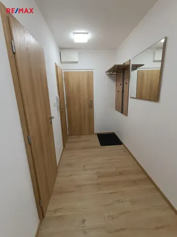 Pronájem bytu 3+kk, Praha - Vršovice, Taškentská, 57 m2