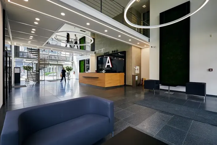 Pronájem kanceláře, Praha - Jinonice, Radlická, 1500 m2