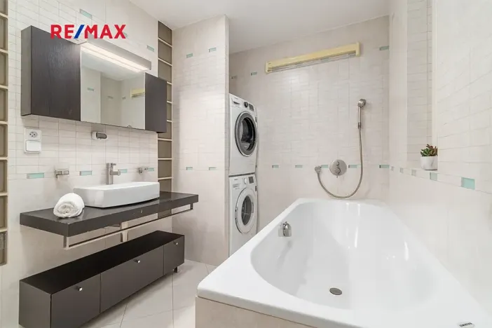 Prodej bytu 3+kk, Praha - Holešovice, Dobrovského, 107 m2