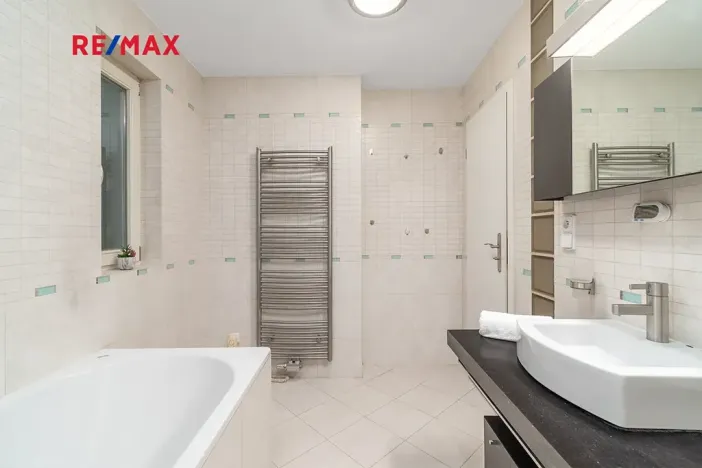 Prodej bytu 3+kk, Praha - Holešovice, Dobrovského, 107 m2