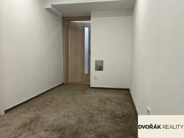 Pronájem bytu 2+1, Řevnice, Švabinského, 45 m2