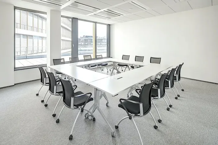 Pronájem kanceláře, Praha - Nusle, Pikrtova, 1489 m2