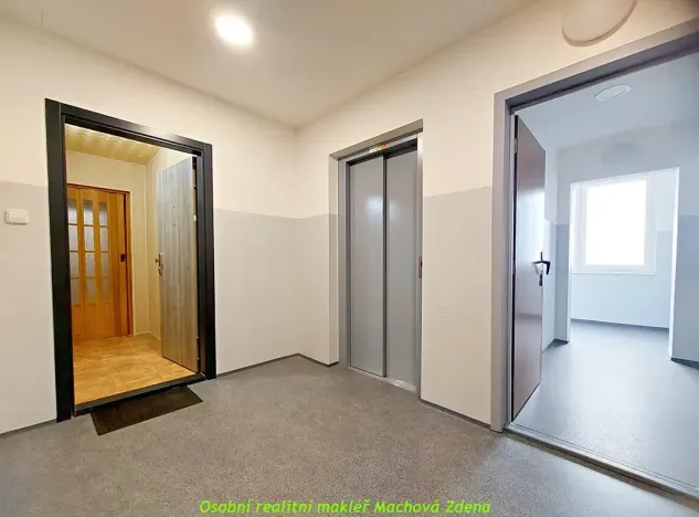 Pronájem bytu 2+kk, Praha - Háje, Brechtova, 51 m2