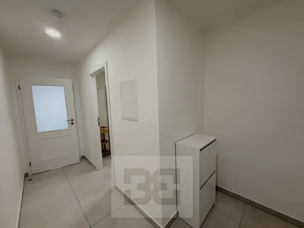 Pronájem bytu 2+kk, Praha - Vinohrady, Varšavská, 48 m2