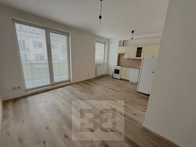 Pronájem bytu 1+kk, Praha - Radotín, Zbynická, 30 m2