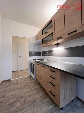 Pronájem bytu 3+1, Klášterec nad Ohří, Školní, 67 m2