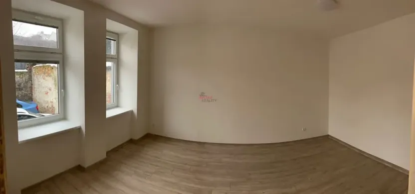 Pronájem bytu 1+1, Ostrava, Poděbradova, 28 m2