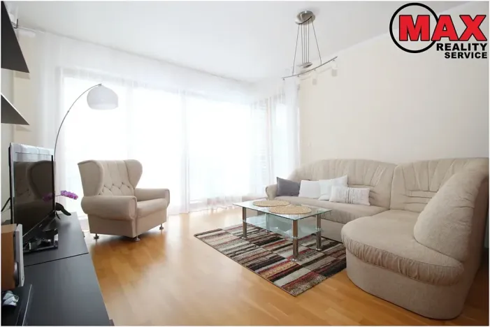 Pronájem bytu 2+kk, Praha - Hrdlořezy, V třešňovce, 61 m2