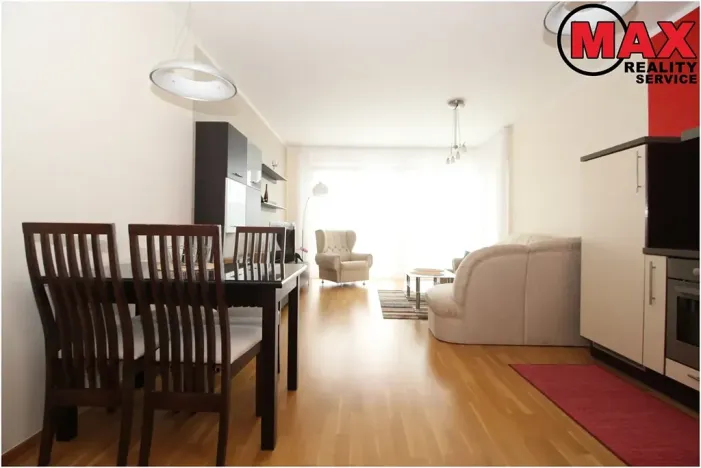 Pronájem bytu 2+kk, Praha - Hrdlořezy, V třešňovce, 61 m2