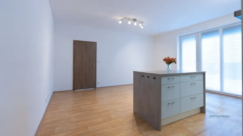 Prodej bytu 3+kk, Plesná, Náměstí Svobody, 66 m2