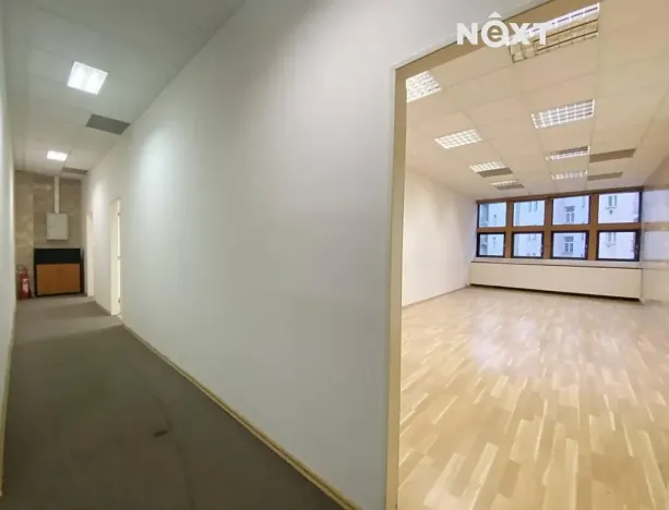 Pronájem kanceláře, Praha - Nové Město, Na Moráni, 114 m2
