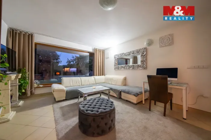 Prodej rodinného domu, Lechovice, 280 m2