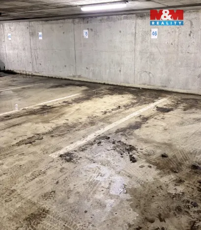 Pronájem garážového stání, Plzeň, Kollárova, 20 m2