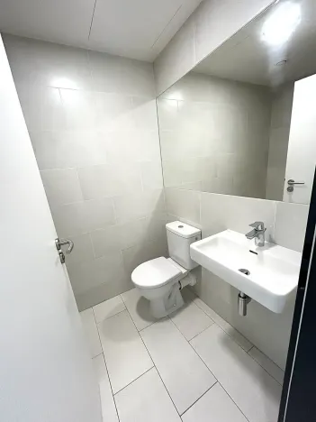 Pronájem bytu 1+kk, Praha - Vysočany, Poděbradská, 28 m2