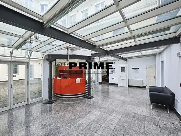 Pronájem kanceláře, Praha - Nové Město, Soukenická, 161 m2