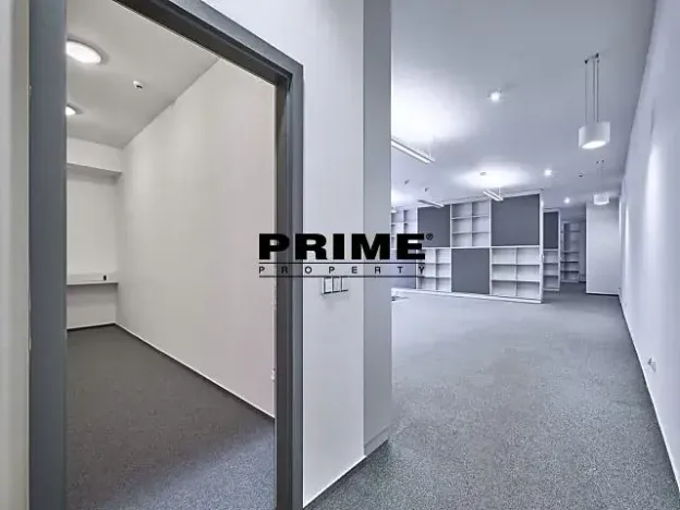 Pronájem kanceláře, Praha - Nové Město, Soukenická, 161 m2