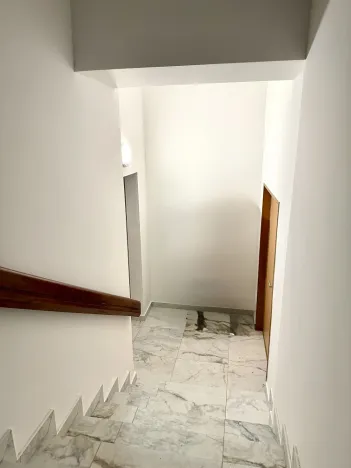 Pronájem skladu, Praha - Malá Strana, Malostranské náměstí, 210 m2