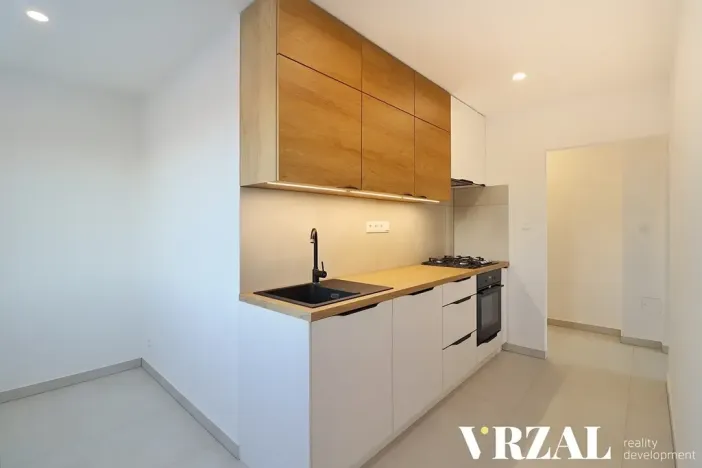 Prodej bytu 3+1, Plzeň, Smrková, 66 m2