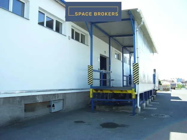 Pronájem skladu, Plzeň, 2513 m2