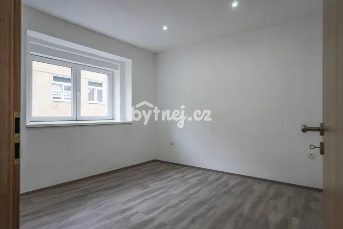 Pronájem bytu 2+kk, Louny, Jablonského, 41 m2