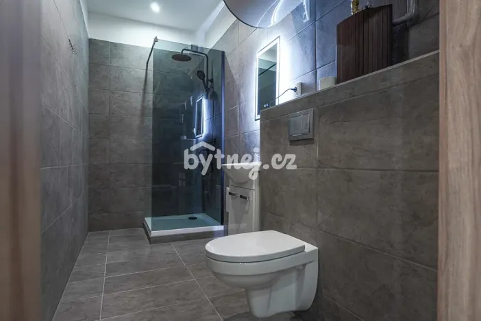 Pronájem bytu 2+kk, Louny, Jablonského, 41 m2