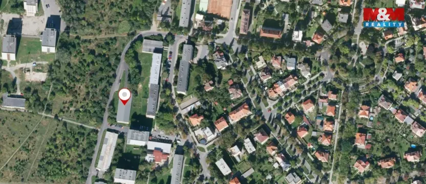 Pronájem garáže, Plzeň - Jižní Předměstí, Brožíkova, 15 m2