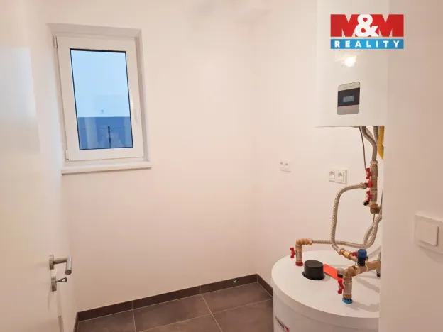 Pronájem rodinného domu, Praha - Březiněves, Poštolčí, 141 m2